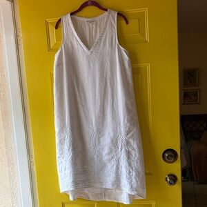 Beautiful J.Jill White lined Linen Dress